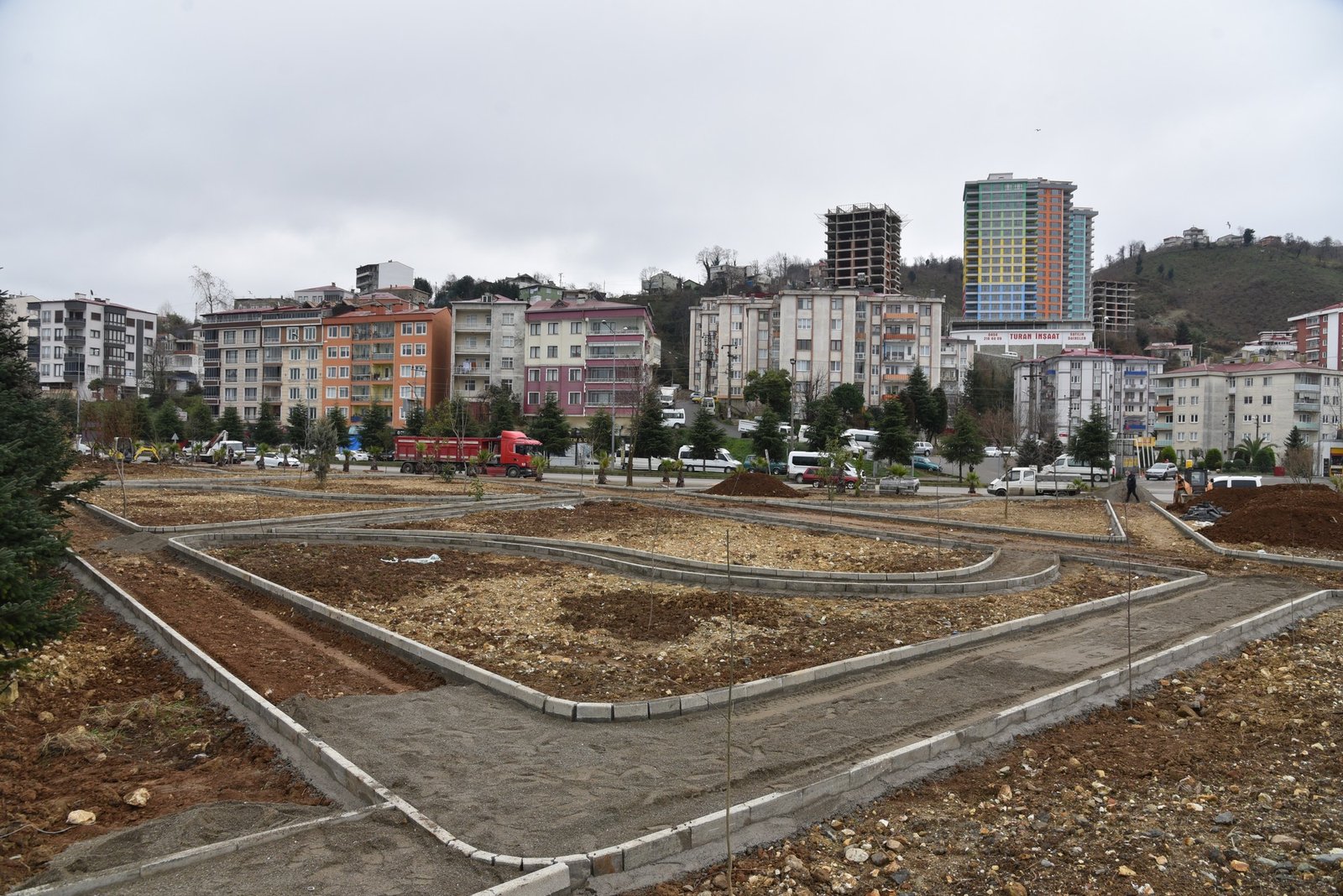 ŞEHRİMİZE YENİ YAŞAM ALANLARI KAZANDIRMAYA DEVAM EDİYORUZ