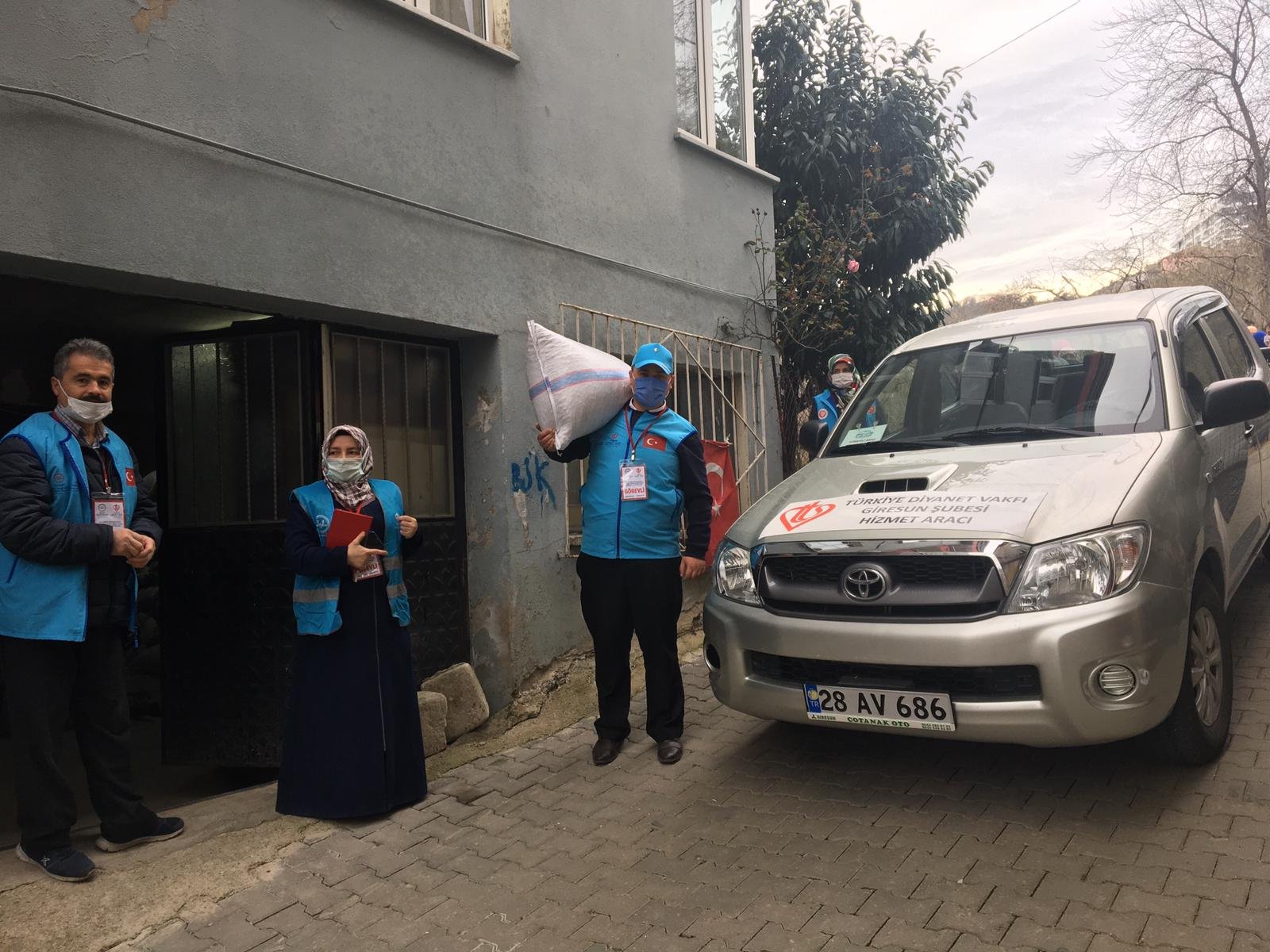 İHTİYAÇ SAHİPLERİNİN YÜZÜ GÜLÜYOR