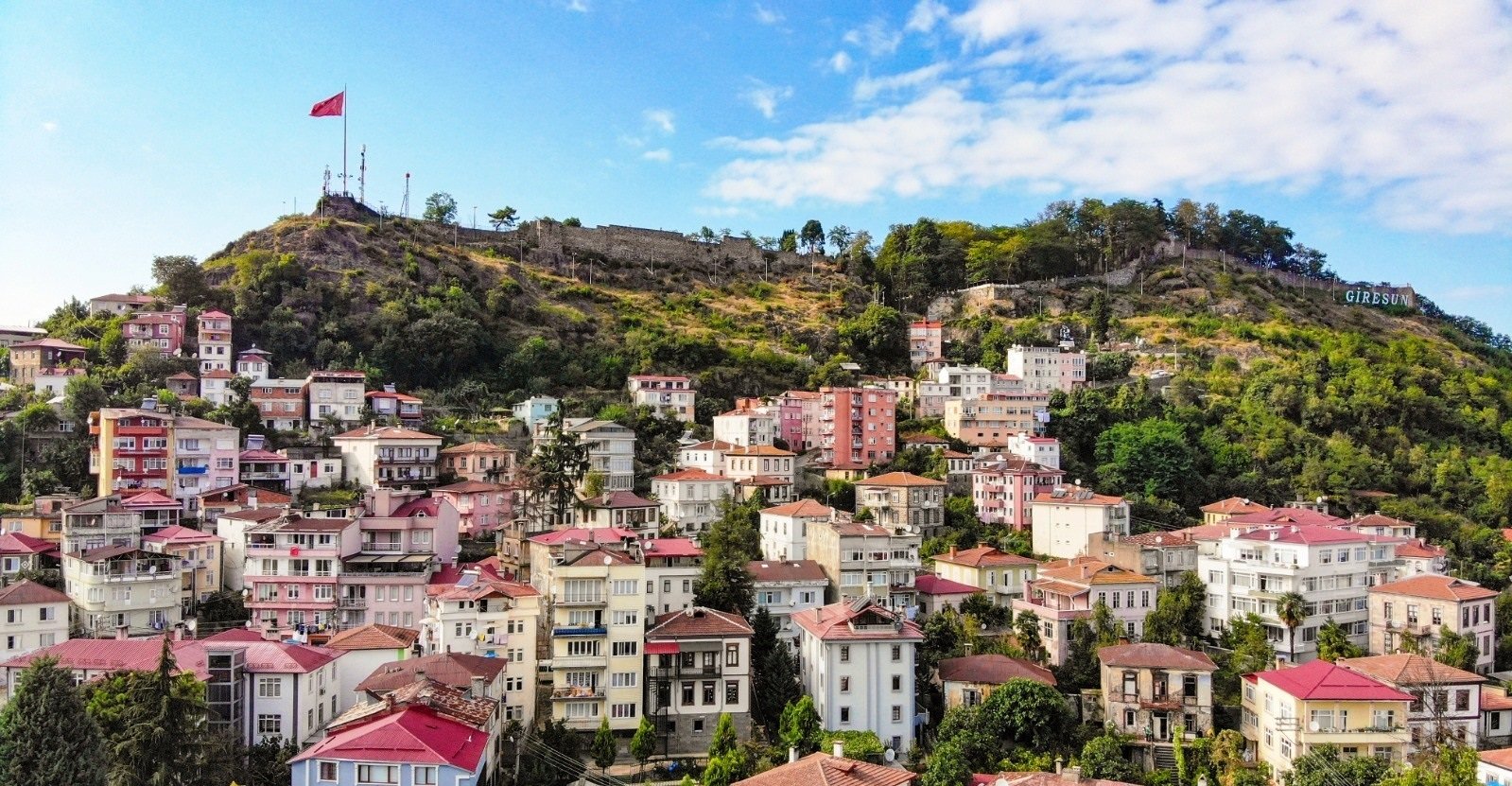 GURBETÇİLERİN MEMLEKET HASRETİNİ BİR NEBZE DE OLSA DİNDİRİYORUZ