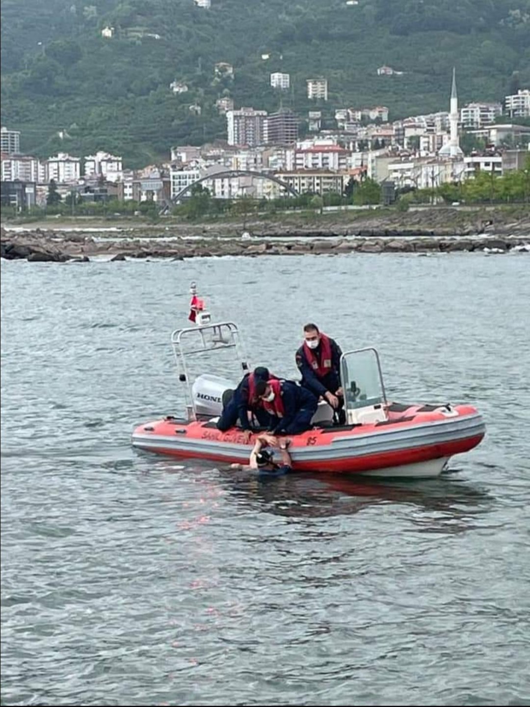 Karadeniz Aldığını Geri Vermiyor..