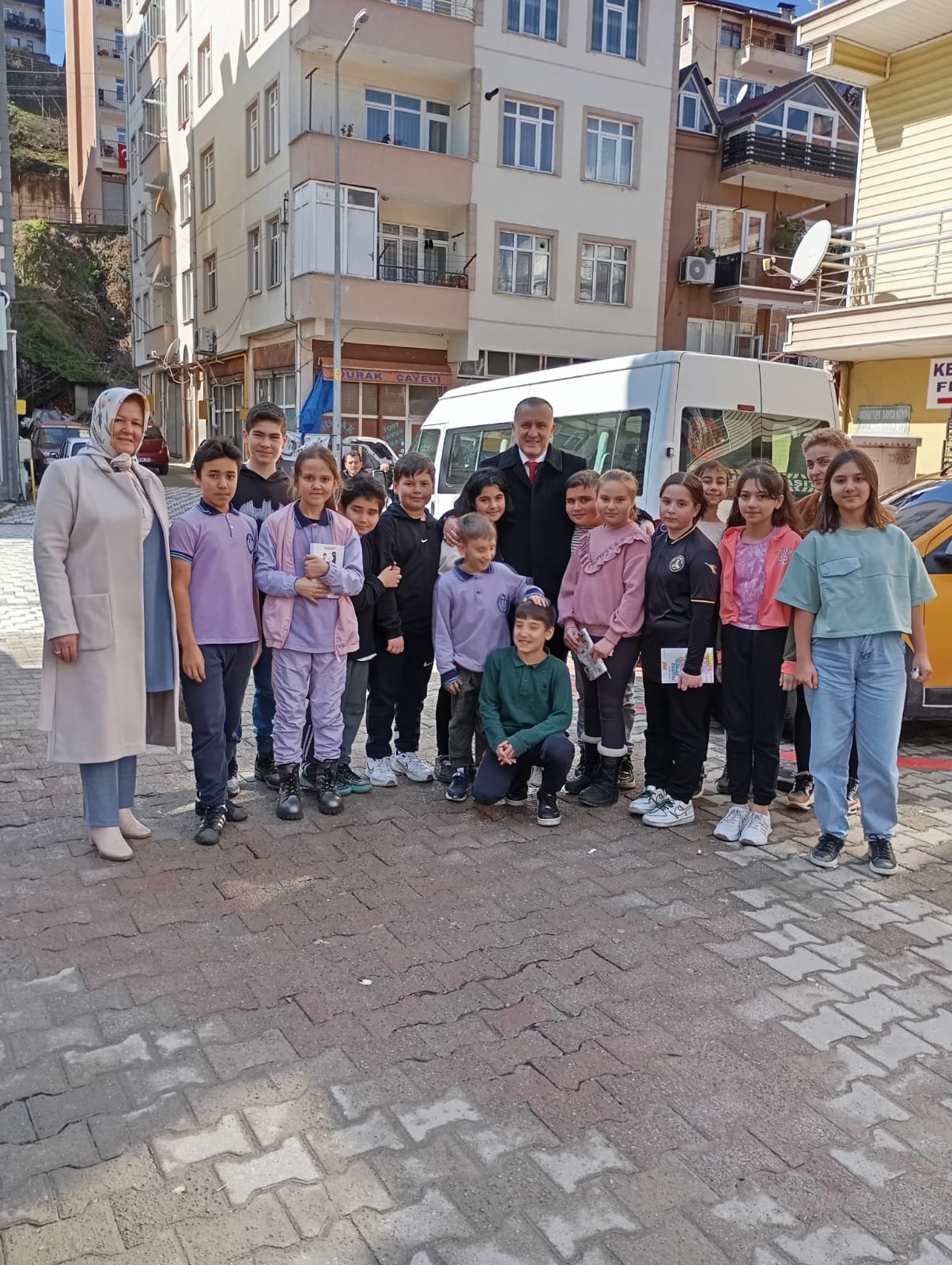 EMÜR SEÇİM GEZİLERİNE HIZLI BAŞLADI