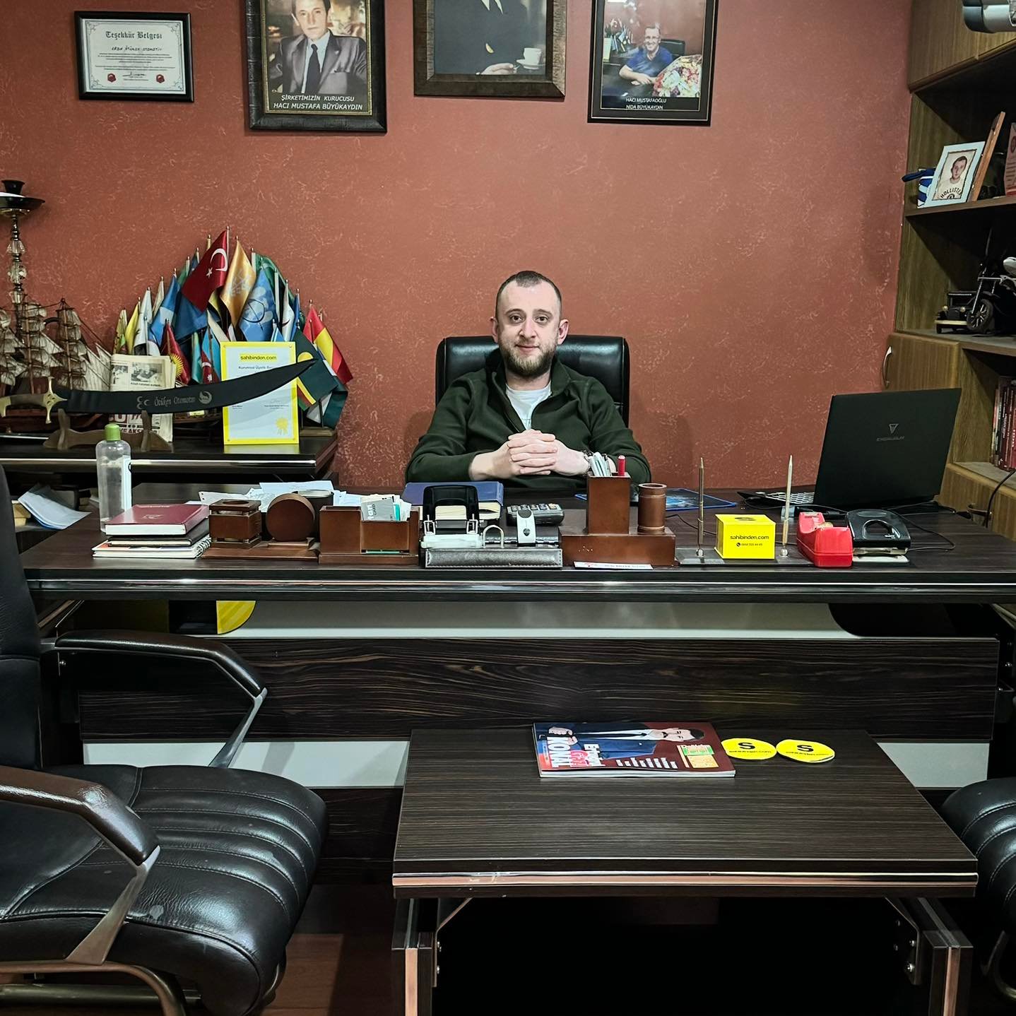 AYTEKİN ŞENLİKOĞLU’NUN YANINDAYIZ!