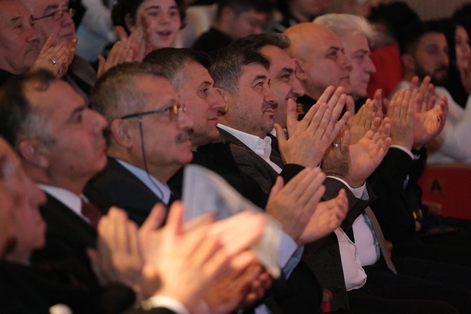 KIŞ RÜZGARINDA SICAK NAĞMELER KONSERİNE BÜYÜK İLGİ