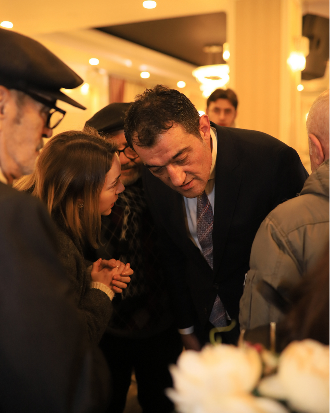 FUAT KÖSE SEVGİSİ SALONLARA SIĞMADI