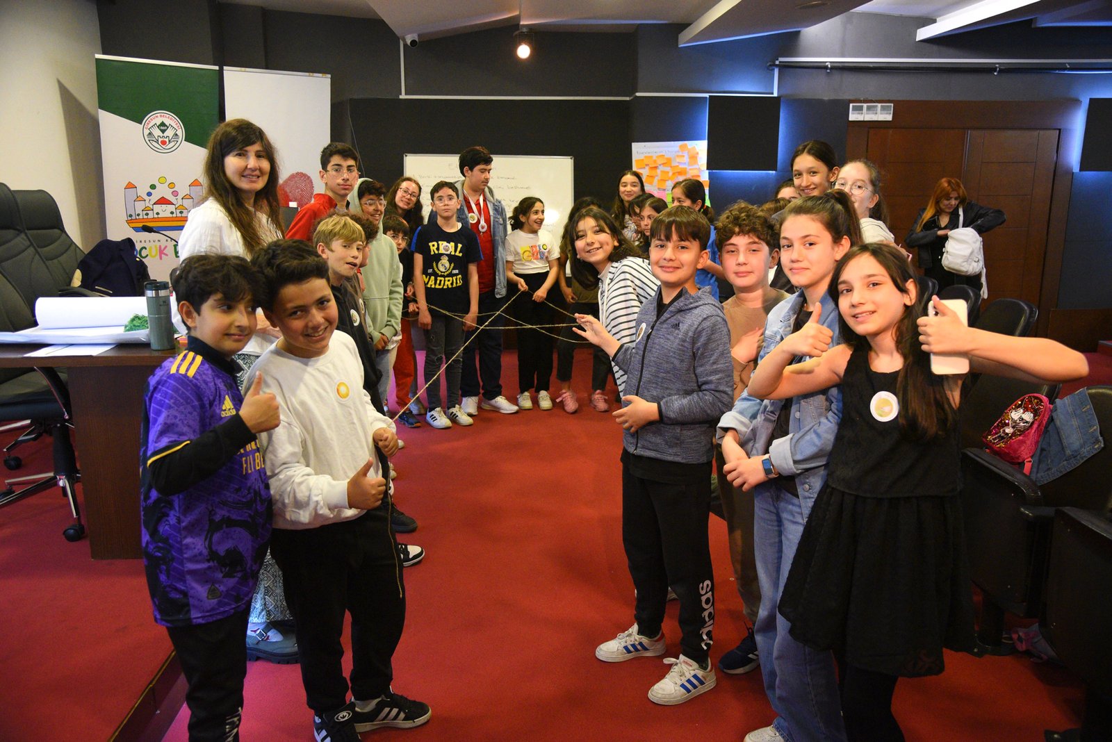 İKLİM DEĞİŞİKLİĞİYLE MÜCADELE İÇİN DOĞA KORUMACI GENÇLER YETİŞİYOR