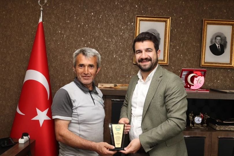 Esat Başkan’dan alkışlanacak hareket