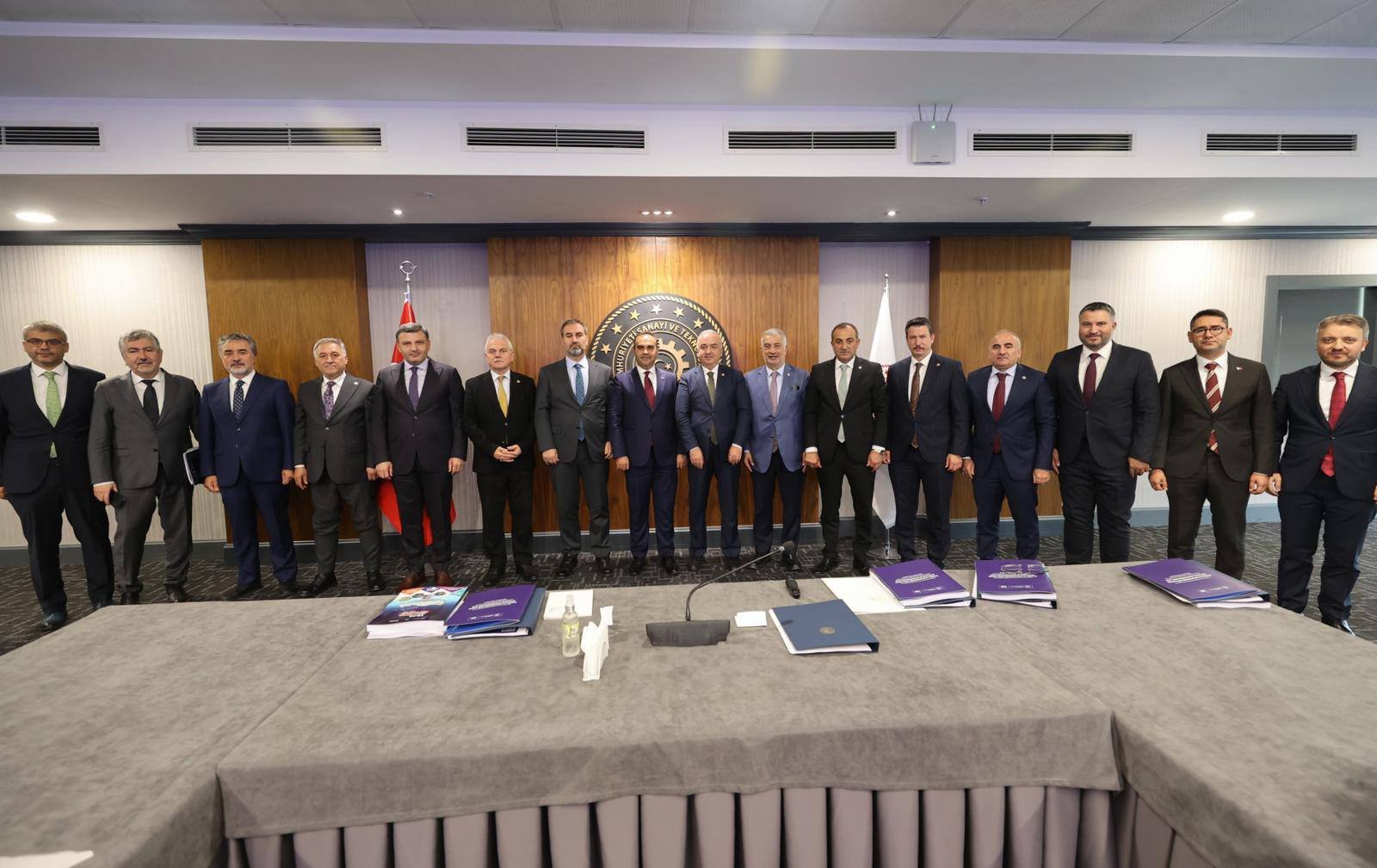 İSTİŞARE VE DEĞERLENDİRME TOPLANTISINDA BİR ARAYA GELDİLER