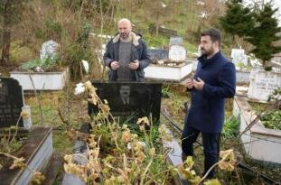 Piraziz Belediye Başkanı Mahmut Esat Ayyıldız, Merhum Başkan Hasan Şenel’i Mezarı Başında Andı