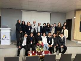 Giresun MYO Öğrencileri Lise Öğrencileriyle Söyleşide Buluştu