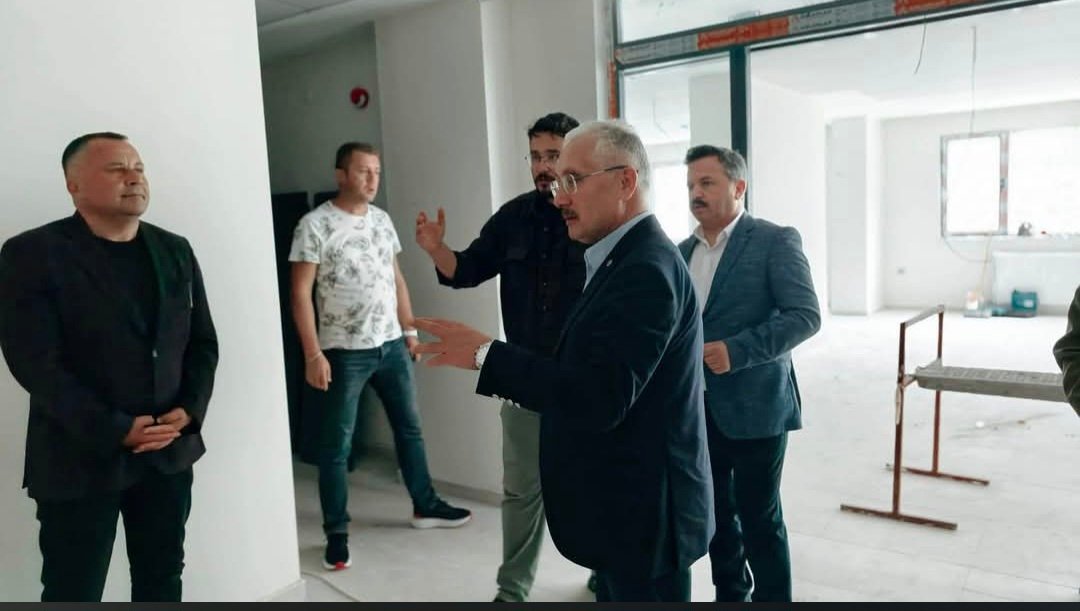 MEB STRATEJİ GELİŞTİRME BAŞKANI ERCAN TÜRK, DERELİ ÖĞRETMENEVİ İNŞAATINI İNCELEDİ