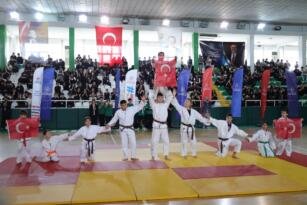 GİRESUN’DA AMATÖR SPOR HAFTASI COŞKUYLA KUTLANDI